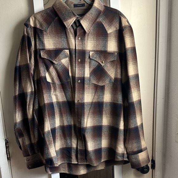Pendleton Other - Pendleton Men's Checkered Shirt Jacket in Brown and Cream